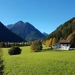 Gaestehaus Hauser Apartamento *