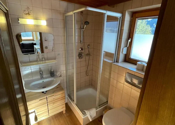 Gaestehaus Hauser Apartament Bach (Tyrol)