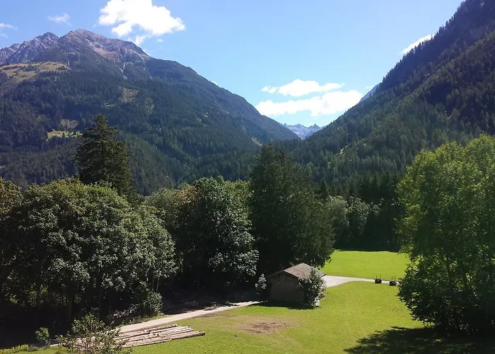 Gaestehaus Hauser * Bach (Tyrol)